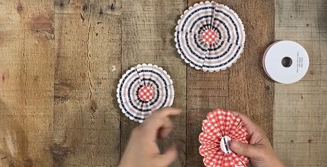 Small rosettes.